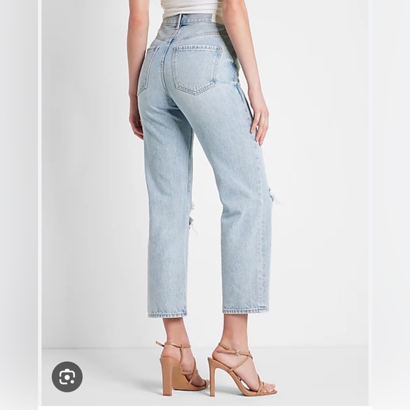 NWOT Express High Waisted Light Wash Ripped Straight Ankle Jeans - Picture 4 of 10